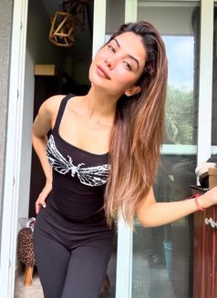 Ritika Gupta - puta in Dubai Photo 2 of 5
