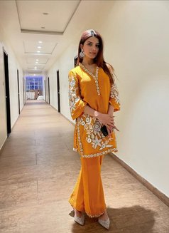 Ritika Gupta - puta in Dubai Photo 5 of 5