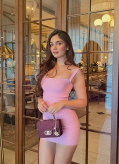 Ritika Gupta - escort in Dubai Photo 1 of 6