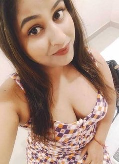 Ritika Horny Girl - puta in Gurgaon Photo 3 of 4