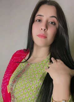 Ritika (Incall 500 & Outcall 700AED) - puta in Dubai Photo 1 of 17