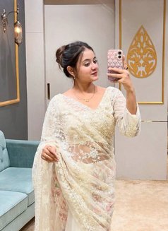 Ritika - puta in Kochi Photo 1 of 3