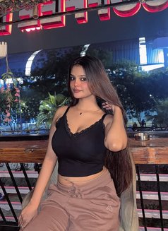 Ritika - escort in Kochi Photo 1 of 5