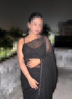 Ritika - escort in Kolkata Photo 2 of 7