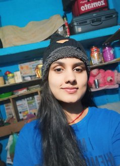 Ritika - puta in Mumbai Photo 1 of 5