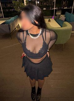 Ritika - escort in Mumbai Photo 2 of 5