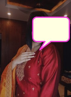 Ayesha - puta in New Delhi Photo 4 of 5