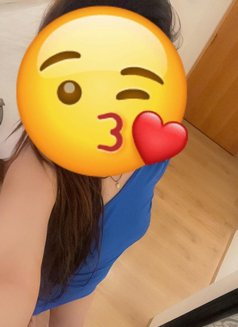 Ritika - escort in Singapore Photo 6 of 13