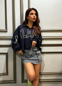 Ritika Indian Model - puta in Dubai Photo 1 of 4