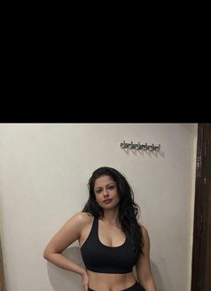 Ritika Roy - escort in Gurgaon Photo 2 of 7
