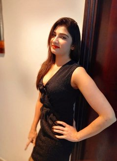 Ritika Sharma - escort in Navi Mumbai Photo 1 of 2