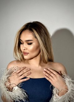 Ritta - escort in Dubai Photo 1 of 12