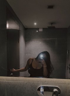 Rittika Roy - escort in Kolkata Photo 8 of 9