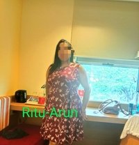 Ritu Arun - puta in Kolkata