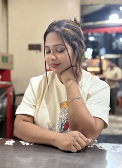 Ritu - escort in Bangalore Photo 4 of 9