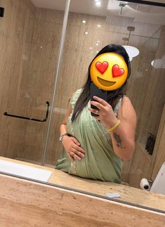 Ritu - escort in Pune Photo 1 of 3