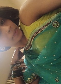 Reshu jaan - Transsexual escort agency in Mumbai Photo 6 of 8