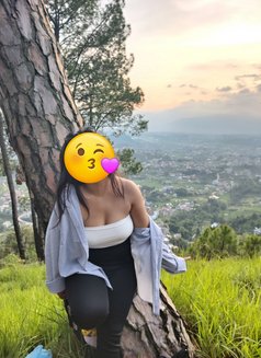 Ritu Tmg - puta in Kathmandu Photo 2 of 3