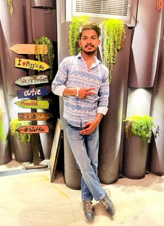 Ritvik - Male escort in New Delhi Photo 2 of 3