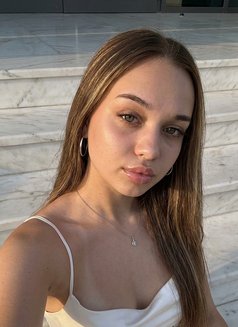 Ritza - escort in Dubai Photo 5 of 6