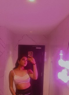 Riu - Transsexual escort in Pune Photo 3 of 4