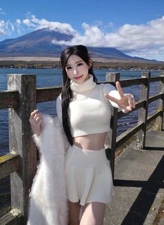 Riva - escort in Tokyo Photo 6 of 8