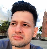 Rivaldo Edwar - Male companion in Bali