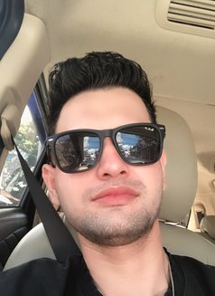 Rivaldo Edwar - Male companion in Bali Photo 4 of 8