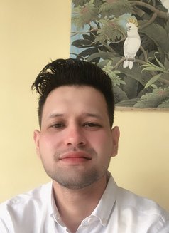 Rivaldo Edwar - Male companion in Bali Photo 5 of 8