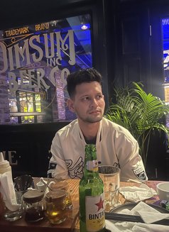 Rivaldo Edwar - Male companion in Bali Photo 7 of 8