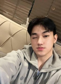 River - masseur in Riyadh Photo 1 of 10