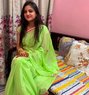 ꧁♧🦋 Riya a Sexy and Beautiful ༻♧☆꧂ - puta in Surat Photo 1 of 4