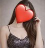 Riya - escort in Noida Photo 8 of 13