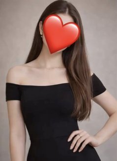 Riya - escort in Noida Photo 11 of 14