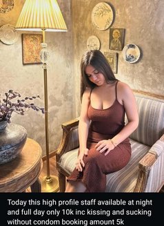 Riya Agarwal - puta in Gurgaon Photo 4 of 9