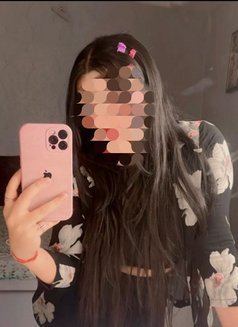 Riya Bharti Real Meet and Cam Show - escort in Chennai Photo 3 of 3