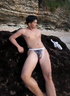 RiyanMscule - Male escort in Bali Photo 6 of 6