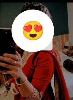 Riya Cam & Anal Queen & Cam Show - puta in New Delhi Photo 2 of 5
