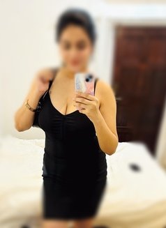 TANU CAM & MEET GFE INDEPENDENT - escort in Mumbai Photo 2 of 4