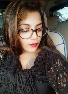 Riya Cam and Meet Queen - escort in Bangalore Photo 3 of 3