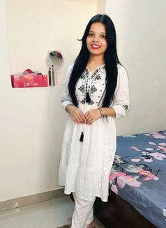 Riya (Cam & Meet) - puta in Candolim, Goa Photo 2 of 2