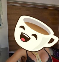 Riya Cam Meet Service Available - escort in Mumbai