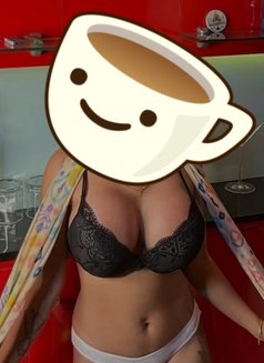 Riya Cam Meet Service Available - escort in Mumbai Photo 2 of 2