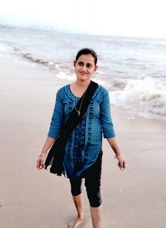 Riya Cam Queen - puta in Bangalore Photo 3 of 4