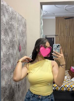 100% independent (cam & Real Meet) ❣️ - escort in Hyderabad Photo 1 of 4