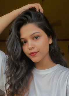 Riya (Cam Show and Reel ) Independent - puta in Bangalore Photo 1 of 2