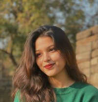 Riya Cam Show and Reel Meet - puta in Navi Mumbai