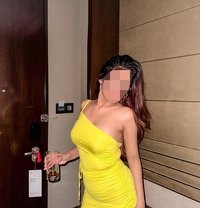 Riya Cam Show - puta in Ahmedabad