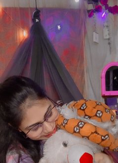 Riya Cash Payment - puta in Kochi Photo 2 of 3