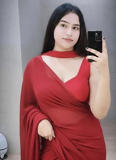 Riya Choudhary - escort in Jaipur Photo 7 of 10